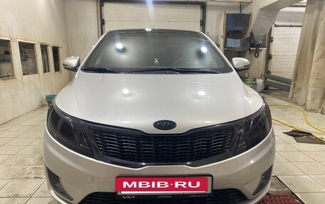 KIA Rio III рестайлинг, 2012 год, 590 000 рублей, 2 фотография