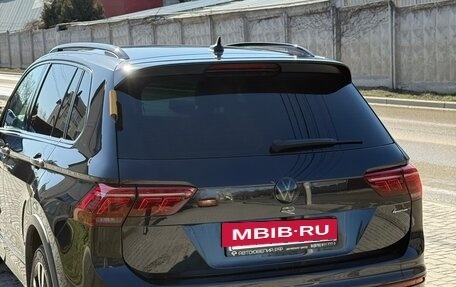 Volkswagen Tiguan II, 2021 год, 3 750 000 рублей, 3 фотография