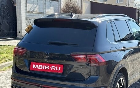 Volkswagen Tiguan II, 2021 год, 3 750 000 рублей, 4 фотография