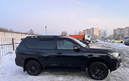 Toyota Land Cruiser Prado 150 рестайлинг 2, 2020 год, 6 250 000 рублей, 8 фотография