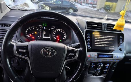 Toyota Land Cruiser Prado 150 рестайлинг 2, 2020 год, 6 250 000 рублей, 9 фотография