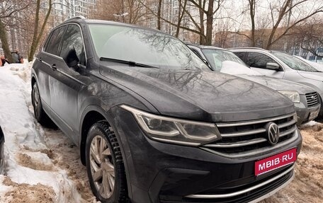 Volkswagen Tiguan II, 2021 год, 3 670 000 рублей, 1 фотография