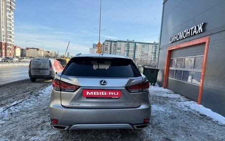 Lexus RX IV рестайлинг, 2021 год, 5 700 000 рублей, 3 фотография