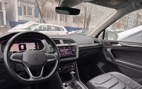 Volkswagen Tiguan II, 2021 год, 3 670 000 рублей, 4 фотография