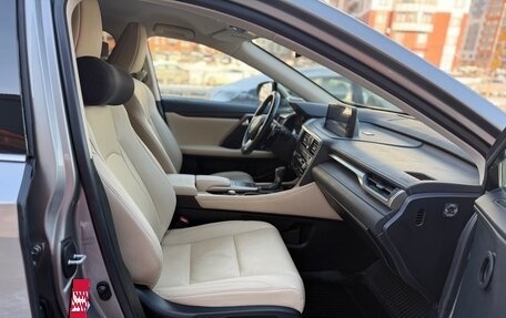 Lexus RX IV рестайлинг, 2021 год, 5 700 000 рублей, 13 фотография