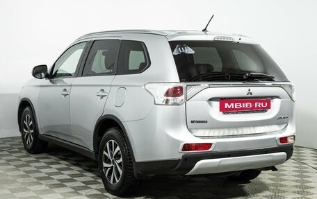 Mitsubishi Outlander III рестайлинг 3, 2014 год, 1 550 000 рублей, 7 фотография