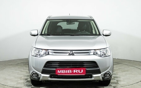 Mitsubishi Outlander III рестайлинг 3, 2014 год, 1 550 000 рублей, 2 фотография