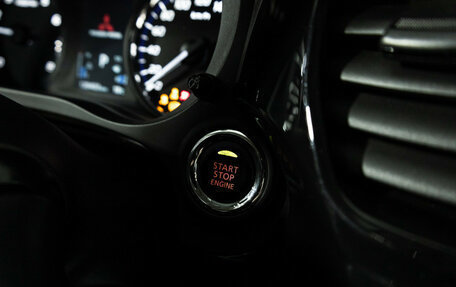 Mitsubishi Outlander III рестайлинг 3, 2014 год, 1 550 000 рублей, 17 фотография