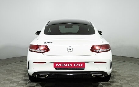 Mercedes-Benz C-Класс, 2017 год, 2 449 700 рублей, 6 фотография