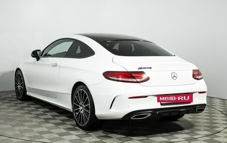 Mercedes-Benz C-Класс, 2017 год, 2 449 700 рублей, 7 фотография