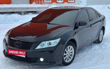 Toyota Camry, 2012 год, 1 790 000 рублей, 2 фотография