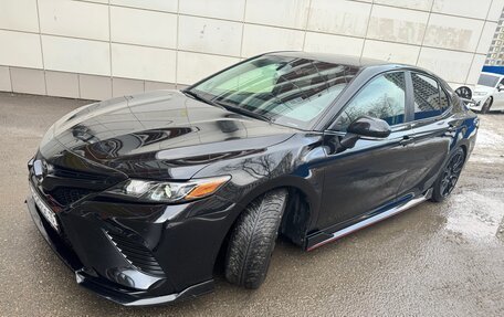 Toyota Camry, 2021 год, 4 000 000 рублей, 8 фотография