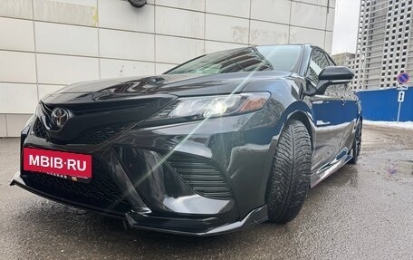 Toyota Camry, 2021 год, 4 000 000 рублей, 9 фотография