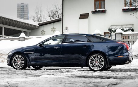 Jaguar XJ IV (X351), 2015 год, 2 250 000 рублей, 8 фотография