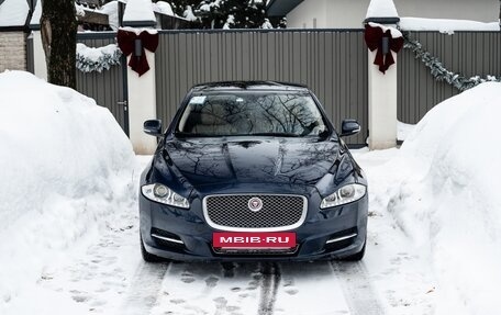 Jaguar XJ IV (X351), 2015 год, 2 250 000 рублей, 2 фотография