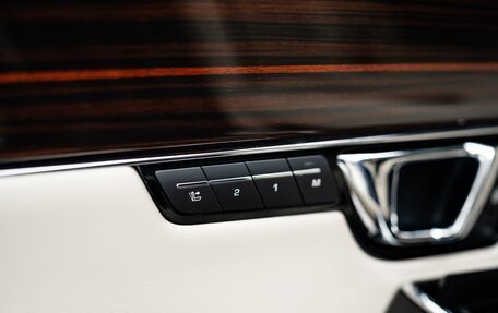 Jaguar XJ IV (X351), 2015 год, 2 250 000 рублей, 25 фотография