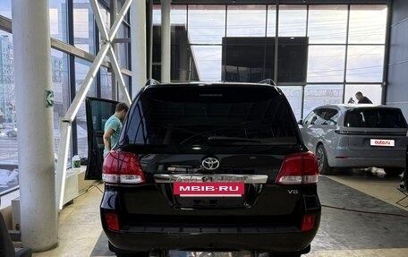 Toyota Land Cruiser 200, 2008 год, 2 750 000 рублей, 5 фотография