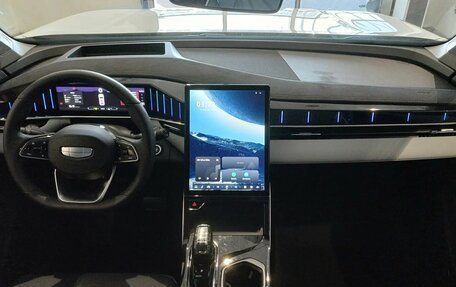Geely Atlas, 2025 год, 4 080 990 рублей, 5 фотография