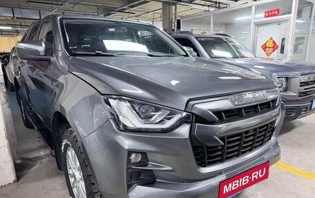 Isuzu D-Max, 2024 год, 3 300 000 рублей, 8 фотография