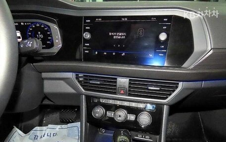 Volkswagen Jetta VII, 2022 год, 2 150 000 рублей, 10 фотография