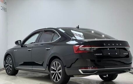Skoda Superb III рестайлинг, 2024 год, 2 450 000 рублей, 11 фотография