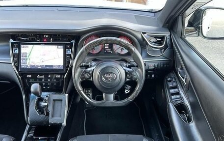 Toyota Harrier, 2017 год, 2 550 000 рублей, 10 фотография