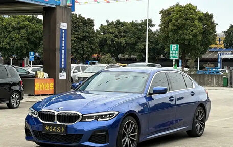 BMW 3 серия, 2022 год, 2 700 000 рублей, 1 фотография