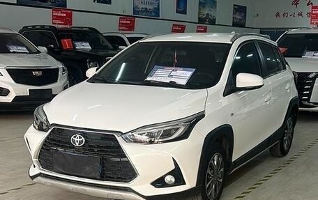 Toyota Yaris XP150 рестайлинг, 2021 год, 1 210 000 рублей, 1 фотография