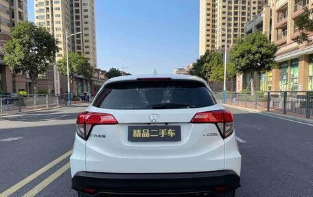 Honda Vezel, 2022 год, 1 265 000 рублей, 7 фотография