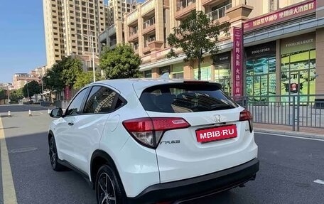 Honda Vezel, 2022 год, 1 265 000 рублей, 8 фотография