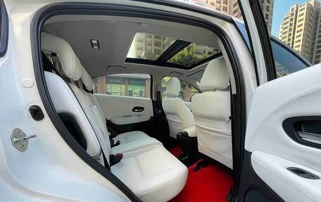 Honda Vezel, 2022 год, 1 265 000 рублей, 12 фотография