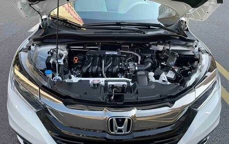 Honda Vezel, 2022 год, 1 265 000 рублей, 19 фотография