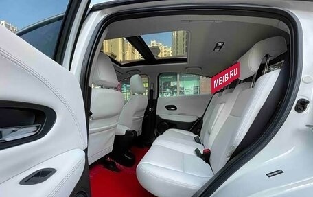 Honda Vezel, 2022 год, 1 265 000 рублей, 11 фотография