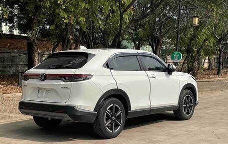 Honda Vezel, 2023 год, 1 627 000 рублей, 5 фотография