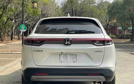 Honda Vezel, 2023 год, 1 627 000 рублей, 6 фотография