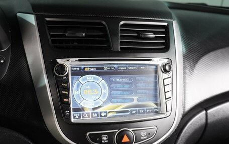 Hyundai Solaris II рестайлинг, 2012 год, 919 000 рублей, 13 фотография