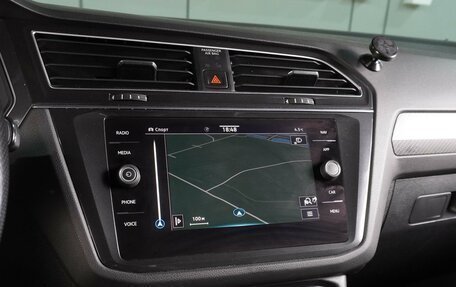 Volkswagen Tiguan II, 2021 год, 3 299 000 рублей, 14 фотография