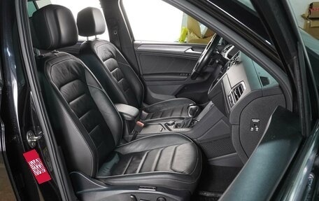 Volkswagen Tiguan II, 2021 год, 3 299 000 рублей, 8 фотография