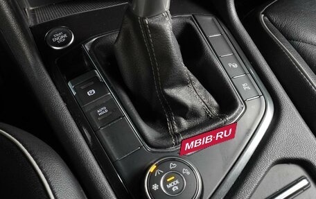 Volkswagen Tiguan II, 2021 год, 3 299 000 рублей, 21 фотография