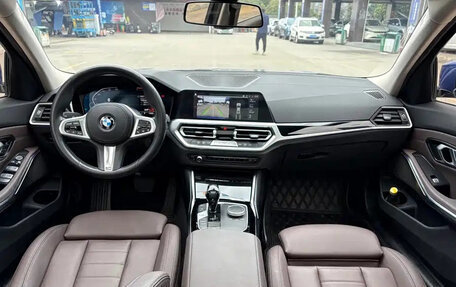 BMW 3 серия, 2022 год, 2 700 000 рублей, 8 фотография