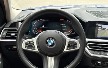 BMW 3 серия, 2022 год, 2 700 000 рублей, 10 фотография