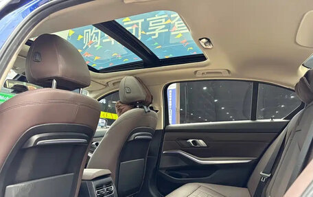 BMW 3 серия, 2022 год, 2 700 000 рублей, 19 фотография