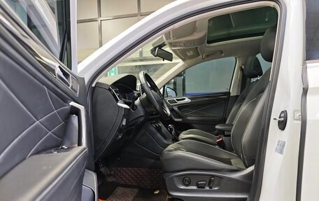 Volkswagen Tiguan II, 2023 год, 2 600 178 рублей, 15 фотография