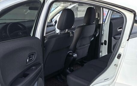 Honda Vezel, 2022 год, 1 300 000 рублей, 9 фотография