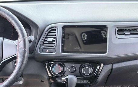 Honda Vezel, 2022 год, 1 300 000 рублей, 12 фотография