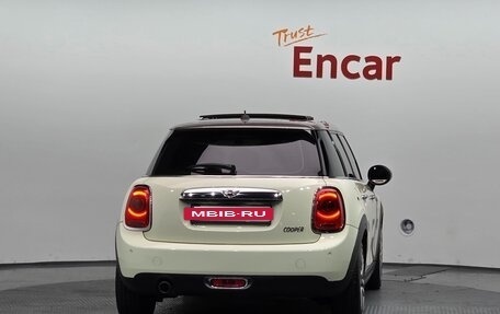 MINI Hatch, 2016 год, 1 550 000 рублей, 4 фотография