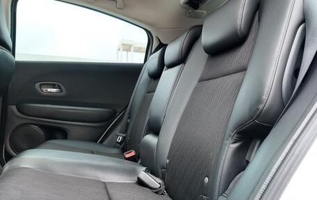 Honda Vezel, 2022 год, 1 310 000 рублей, 8 фотография