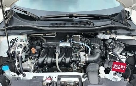 Honda Vezel, 2022 год, 1 310 000 рублей, 13 фотография