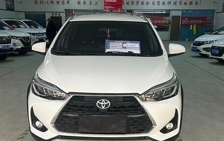 Toyota Yaris XP150 рестайлинг, 2021 год, 1 210 000 рублей, 2 фотография