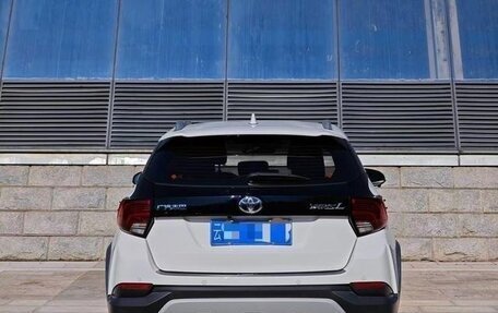 Toyota Yaris XP150 рестайлинг, 2022 год, 1 310 000 рублей, 5 фотография